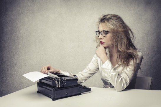 كيف تصبح محرر ديسك: درس عملي في إعادة الصياغة